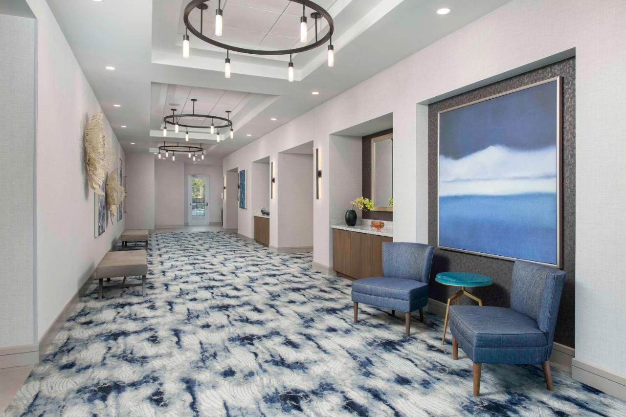Hilton Garden Inn Pensacola Downtown Exterior photo